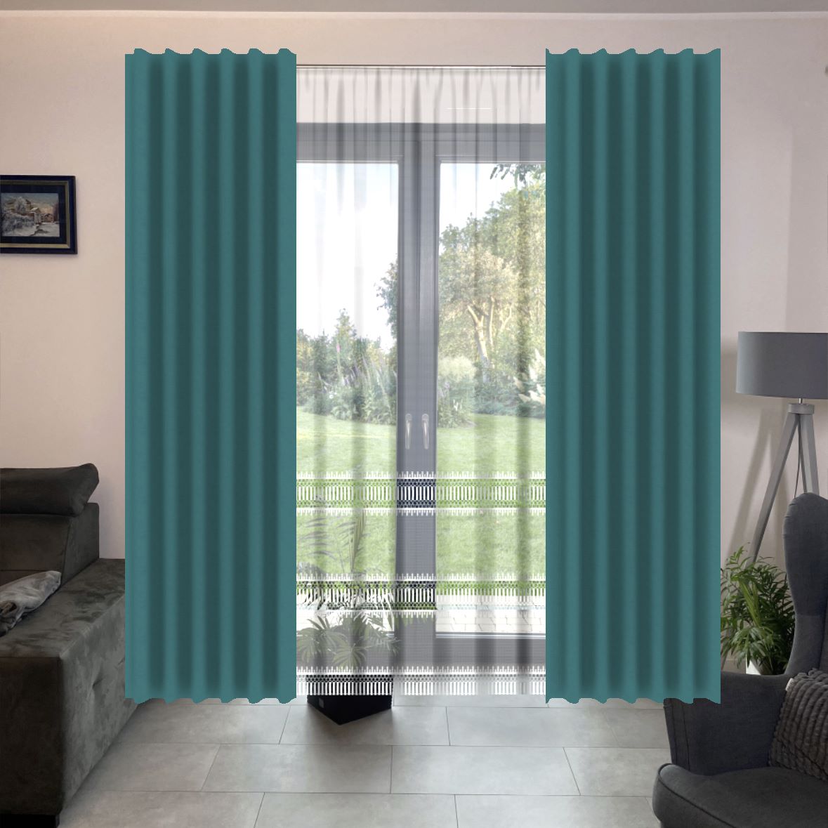 Visualisierung einer Gardine und eines Vorhangs anhand eines Fensterfotos
